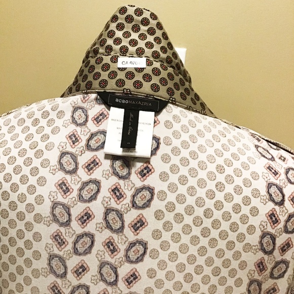 BCBGMAXAZRIA Blouse Long Sleeve - Picture 5 of 5